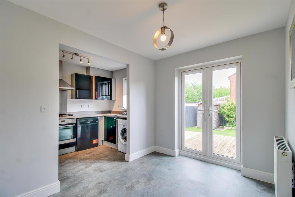 House in Leeds, Middleton - View 3