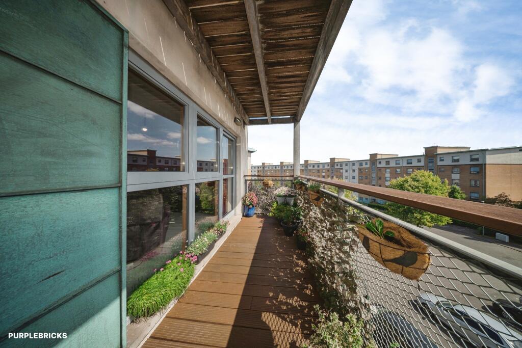 Apartment in Glasgow - View 3