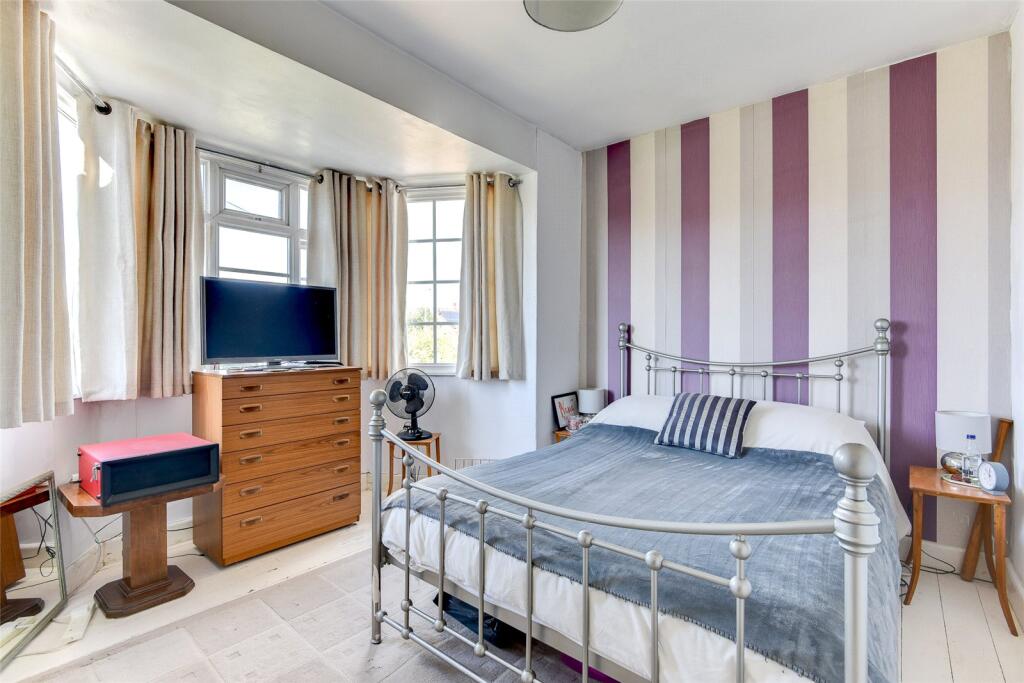 House in Brighton - View 5