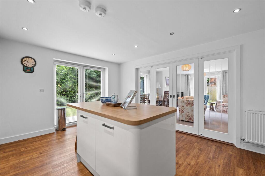 House in Gedling, Ravenshead - More