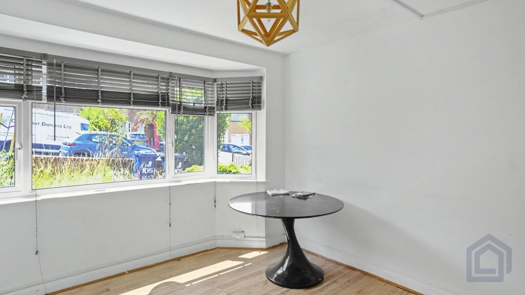 Apartment in London - View 3