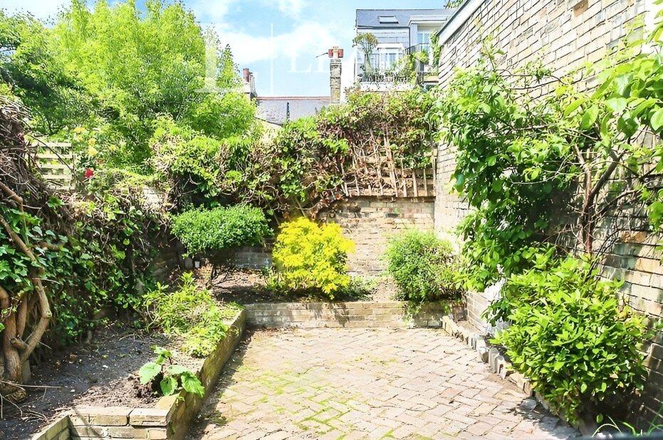 Property photo 8