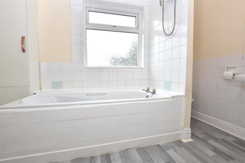 House in Hull, Kingston upon Hull - View 5