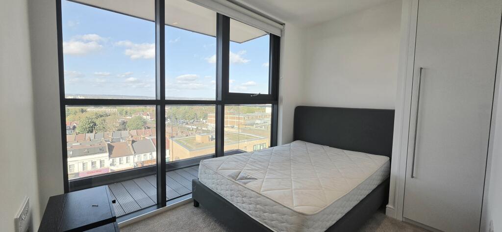 Apartment in Harrow - View 5