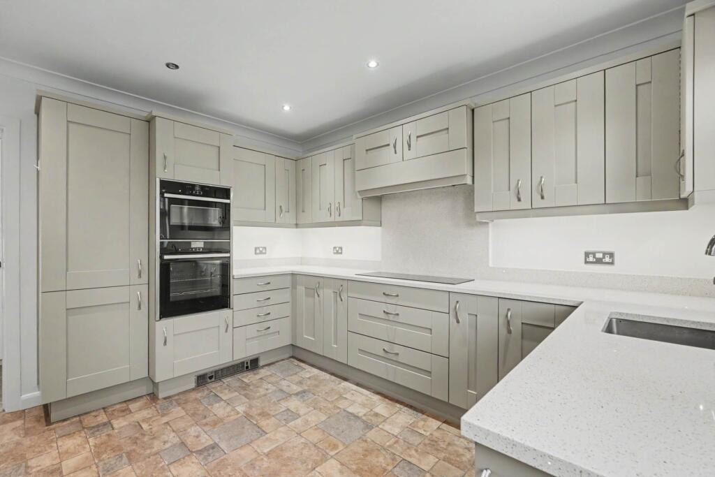 Elmfield Close, Gravesend - View 2