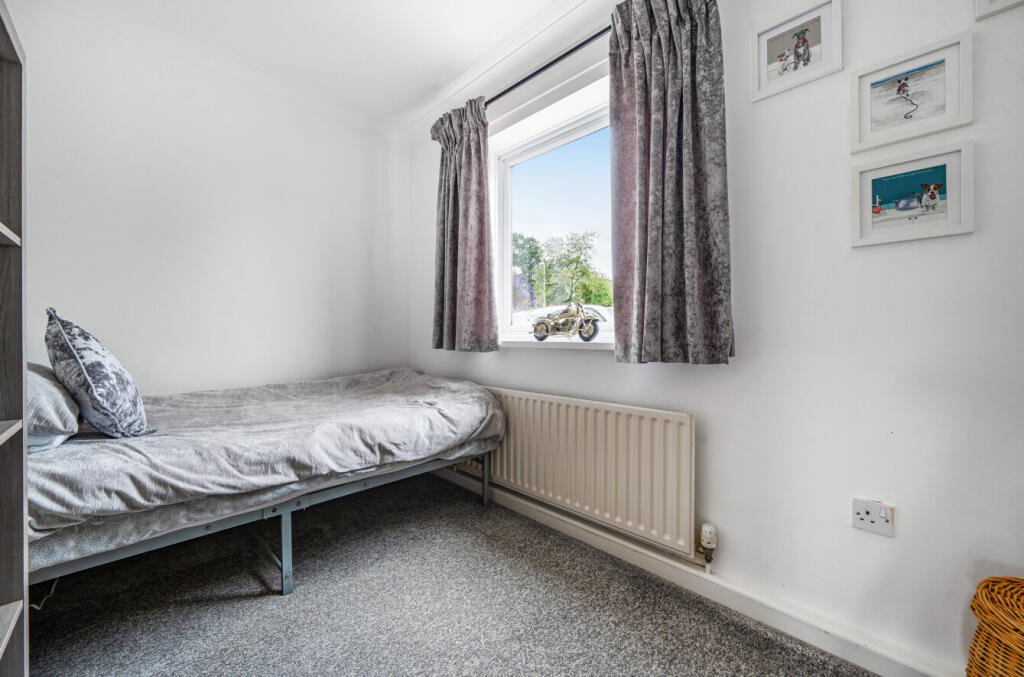 House in East Hampshire, Wooteys, Alton - View 5
