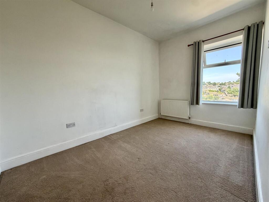 Mount View, Oakworth, Keighley photo 4
