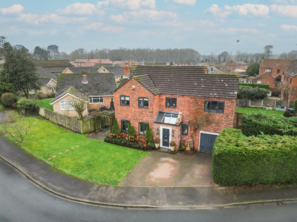 Main image of property: Manor Farm Close, Carlton, DN14 9