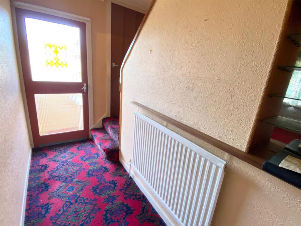 House in Huddersfield - View 5
