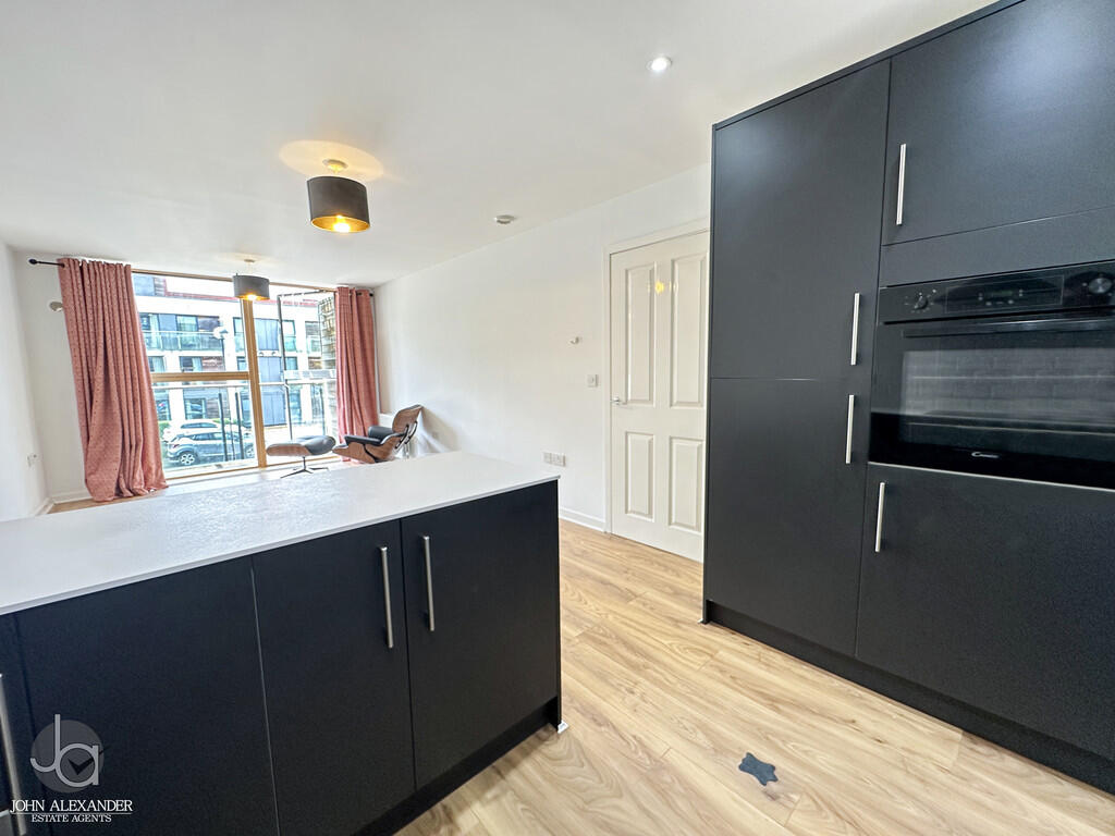Apartment in Colchester, Essex - More