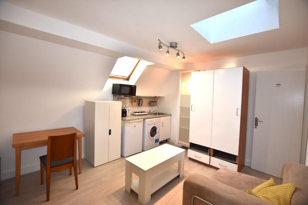 Main image of property: Oaklands Grove, London, W12