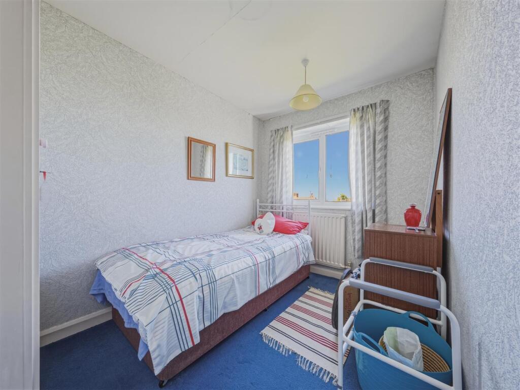 House in Whitstable, Mariner's View - More