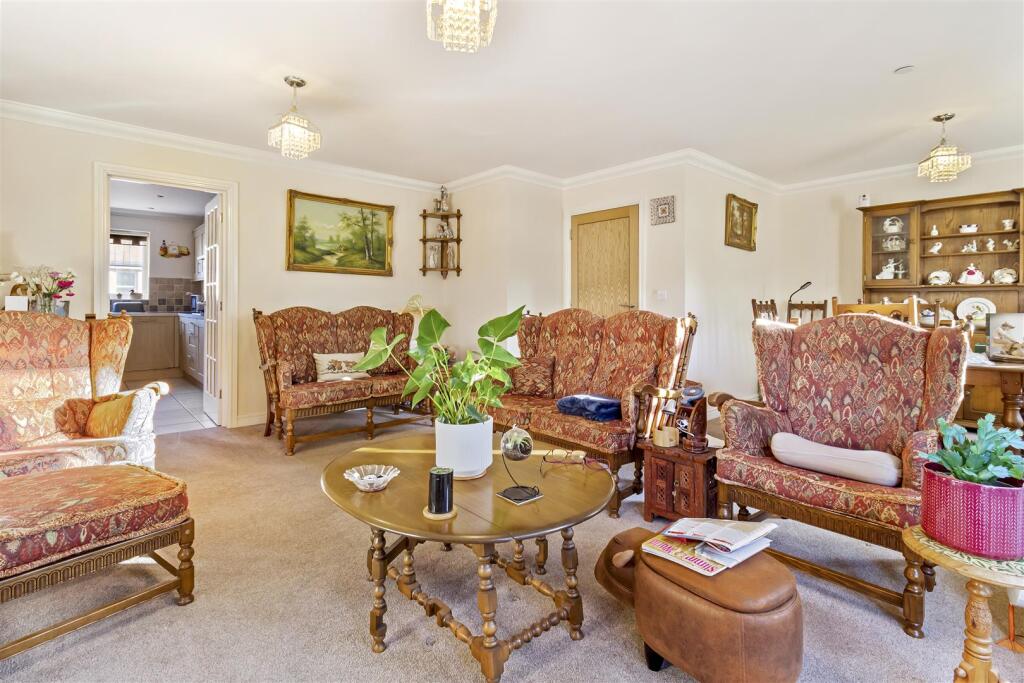 Greenland Road, Worthing photo 4