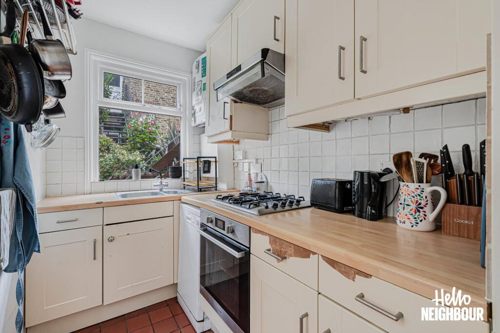 Apartment in London - View 5