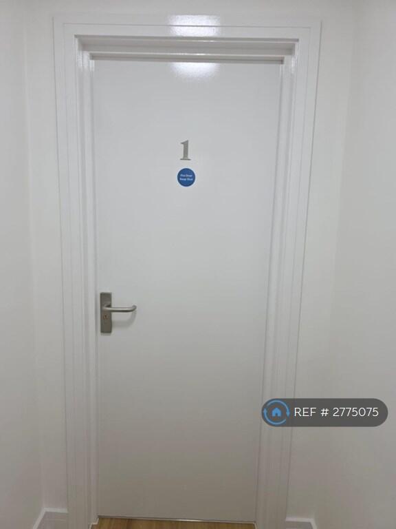 1 bedroom flat share for rent