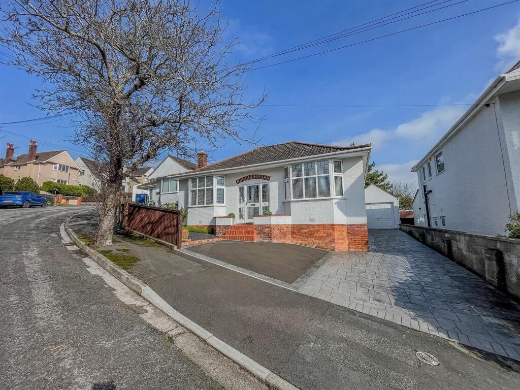 Main image of property: Farm Road, Weston-Super-Mare