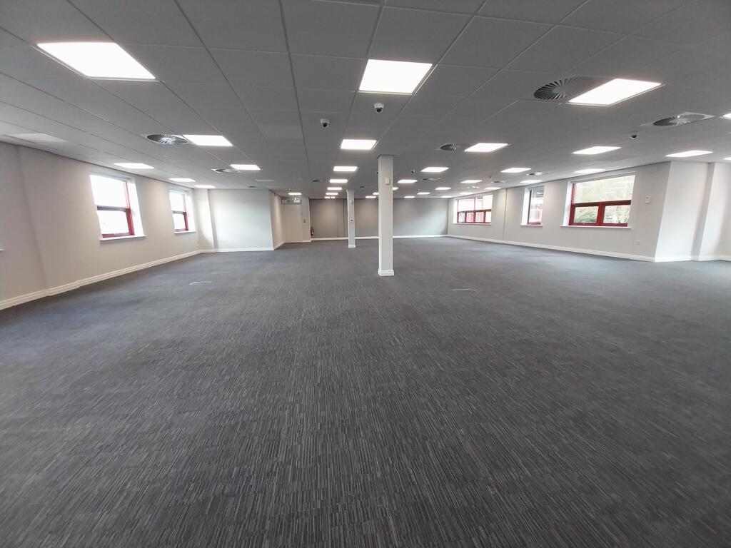 Additional image 7 of Units D & E, Bradford Business Park, Canal Road, Bradford, BD1 4SJ