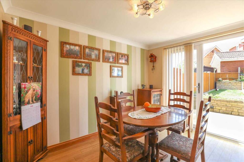House in Kettering, Burton Latimer - View 3