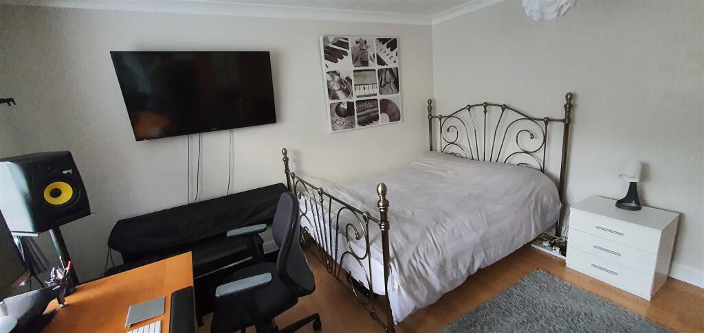 Additional image 22 of Englestede Close, Handsworth Wood, Birmingham