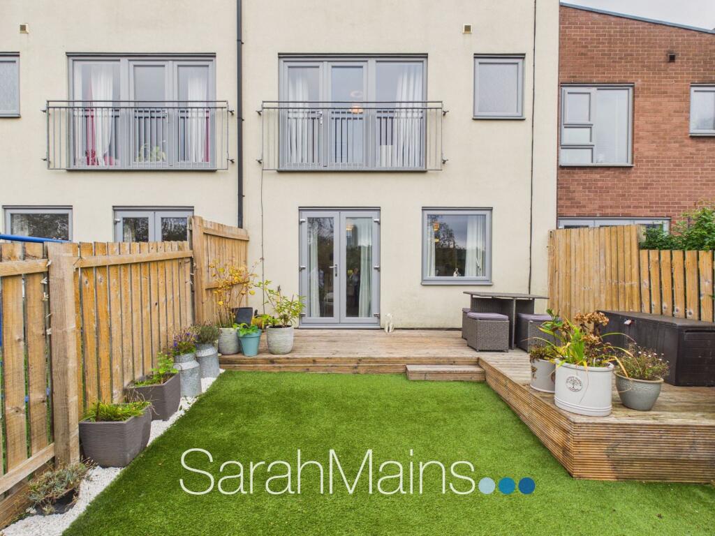 Dobson Courtyard, The Staiths, Gateshead, NE8 photo 4