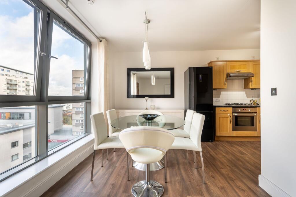 Apartment in Harrow - View 4