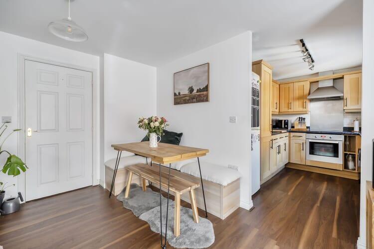 Apartment in Swindon - View 5