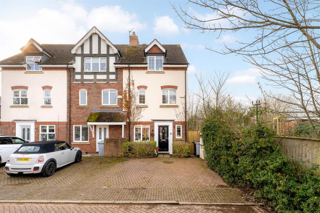 Main image of property: Arderne Place, Alderley Edge