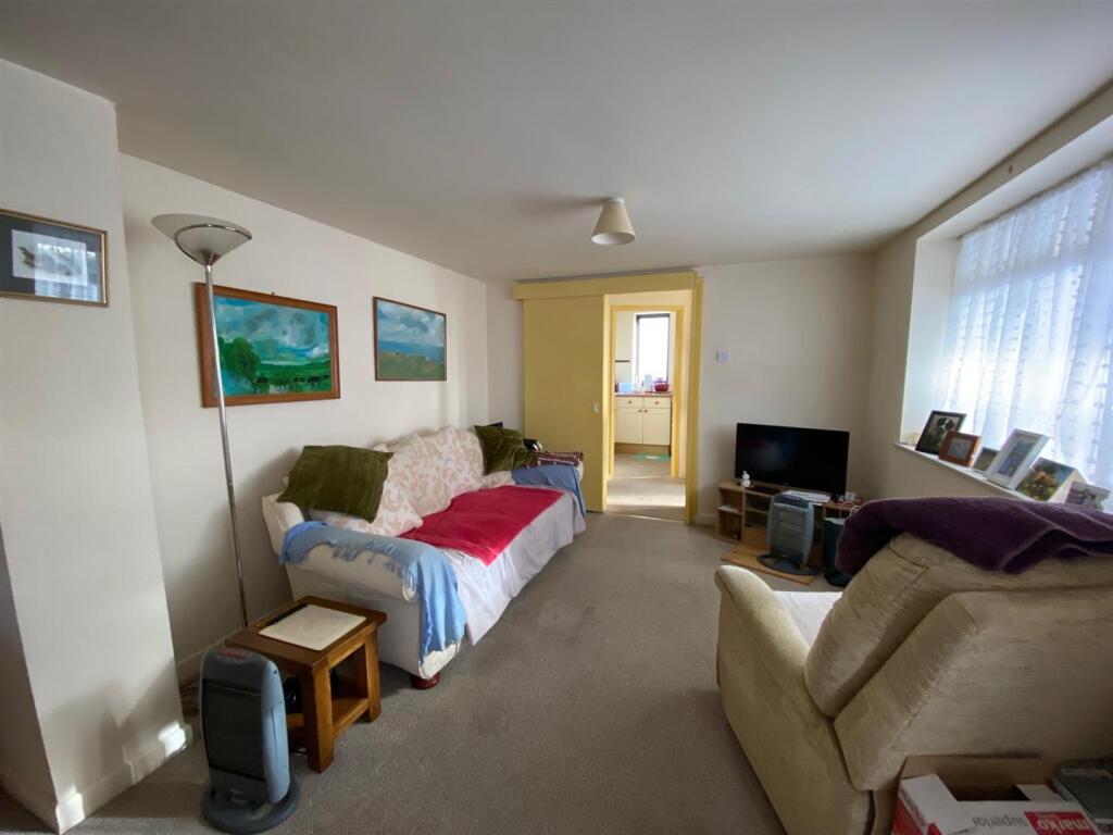 Pickersleigh Road, Malvern - View 4