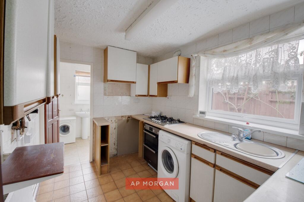House in Dudley, Audnam - More