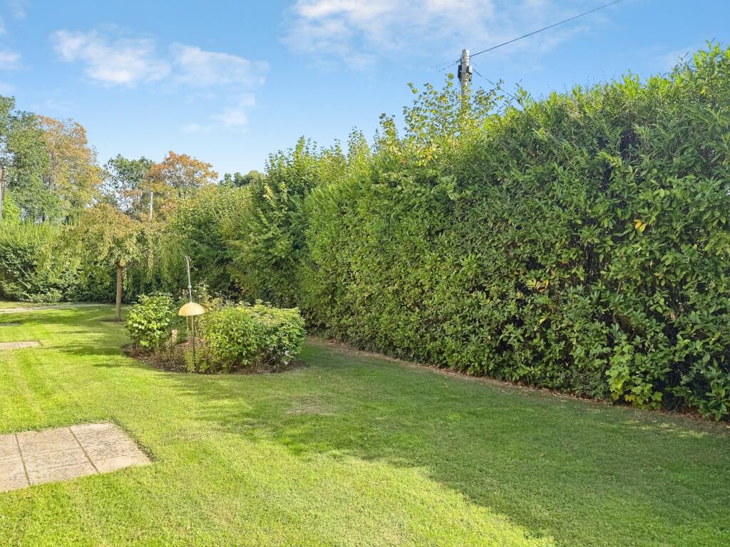 Apartment in Crowthorne, Bracknell Forest - View 4