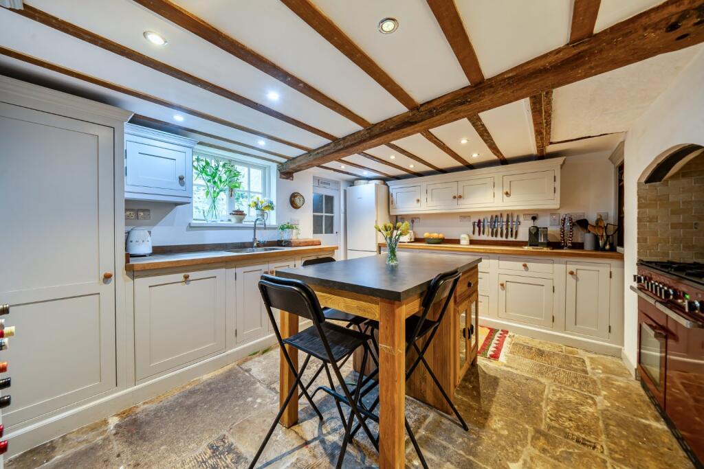 House in Portsmouth - View 3