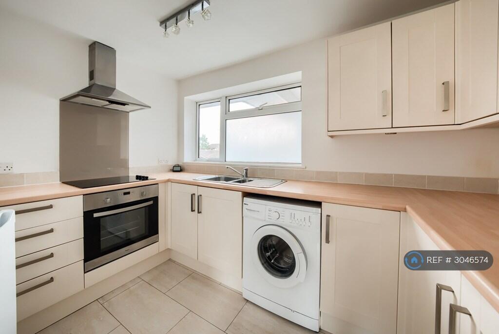 Main image of property: Drayton Close, Stratford-Upon-Avon, CV37