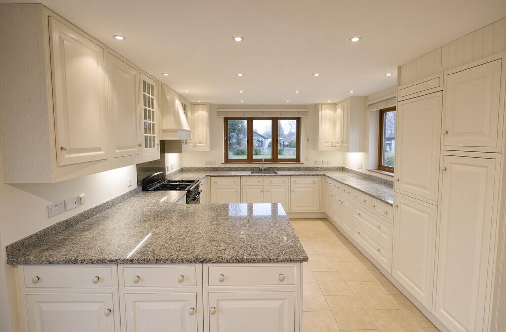House in Spelthorne, Surrey - View 2