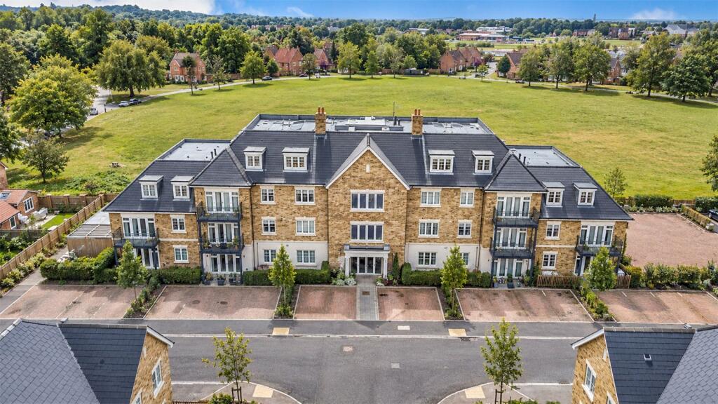 Main image of property: Victory Gardens, Arborfield Green, Reading, Berkshire, RG2