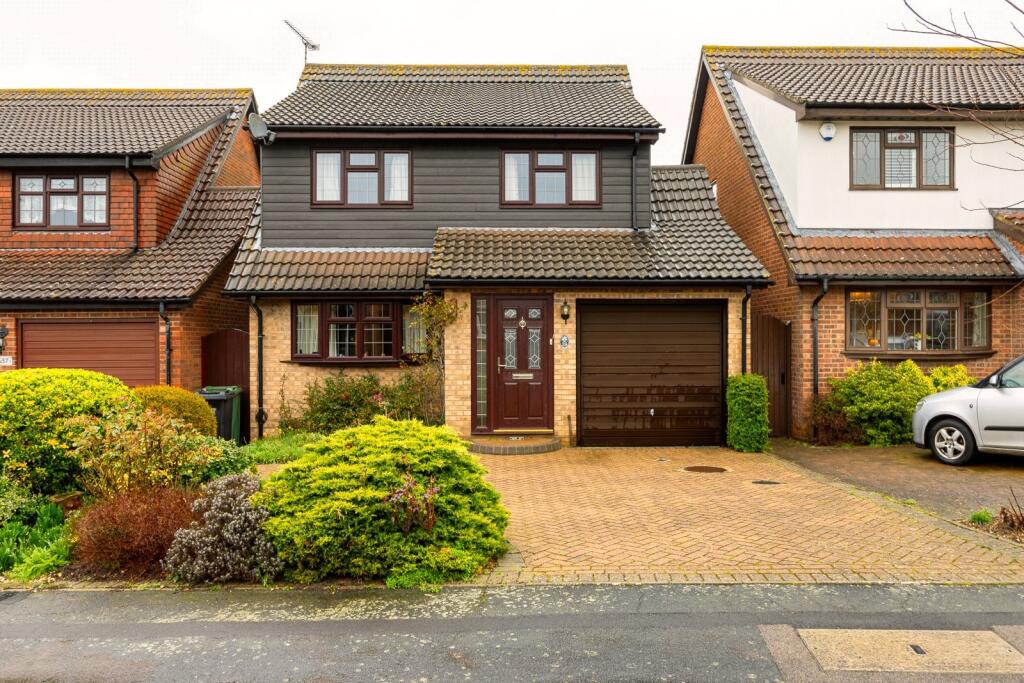 4-bed detached on The Warren, Billericay, CM12, £675,000