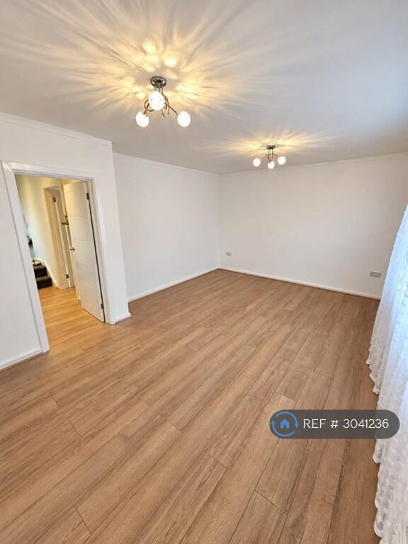 House in Preston - View 3