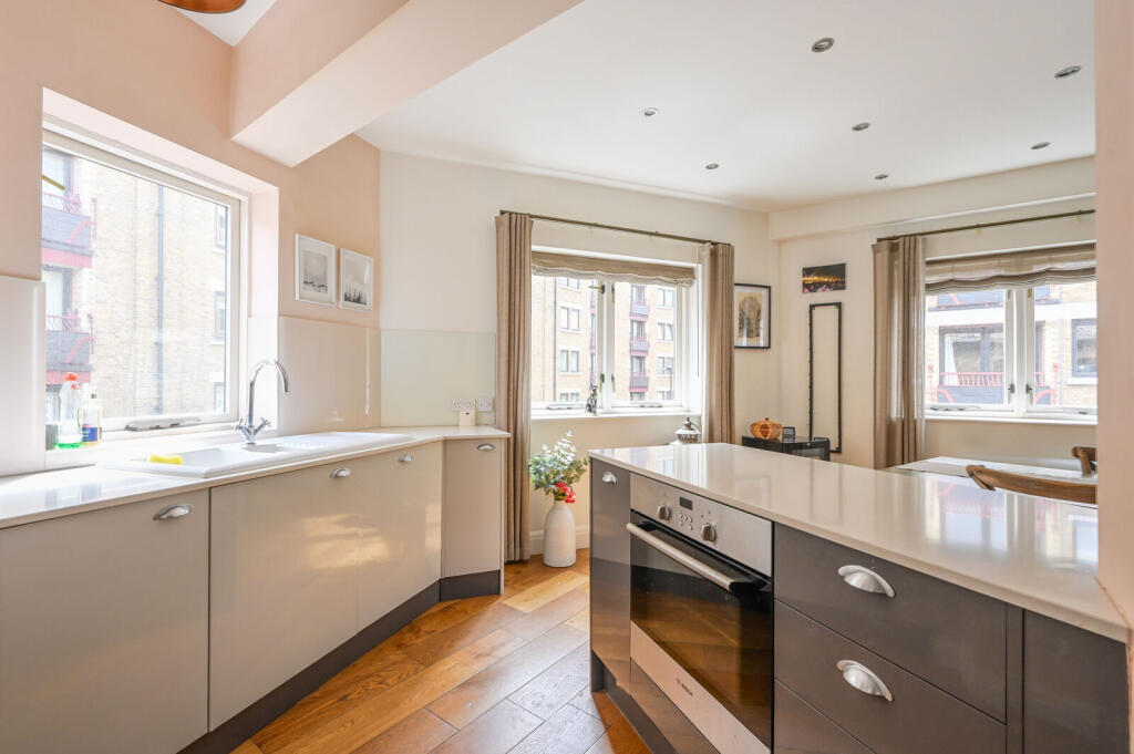 Apartment in London - View 4