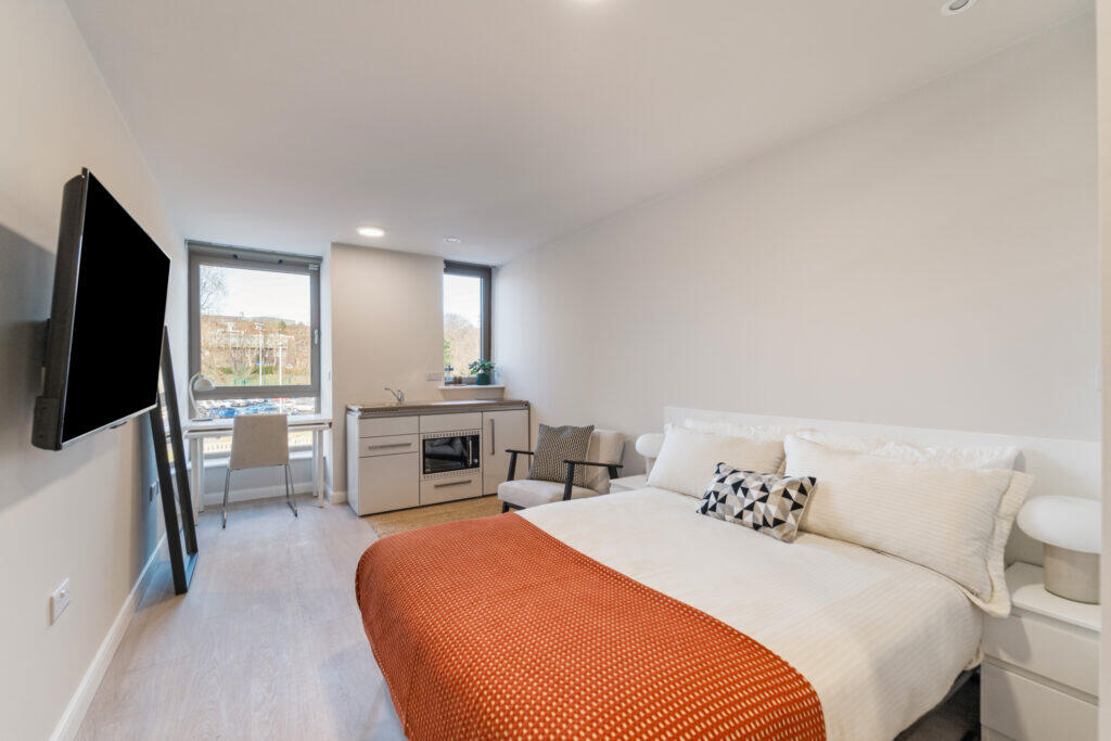 Main image of property: Southgate , Selly Oak, Birmingham , B29 7BH