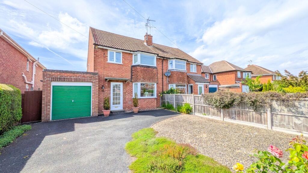 Main image of property: Prestwich Avenue, Worcester, WR5