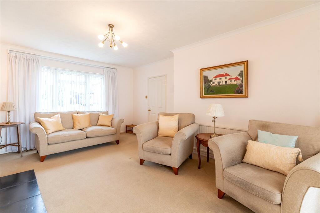 Dene Way, Donnington, Newbury, Berkshire, RG14 photo 4