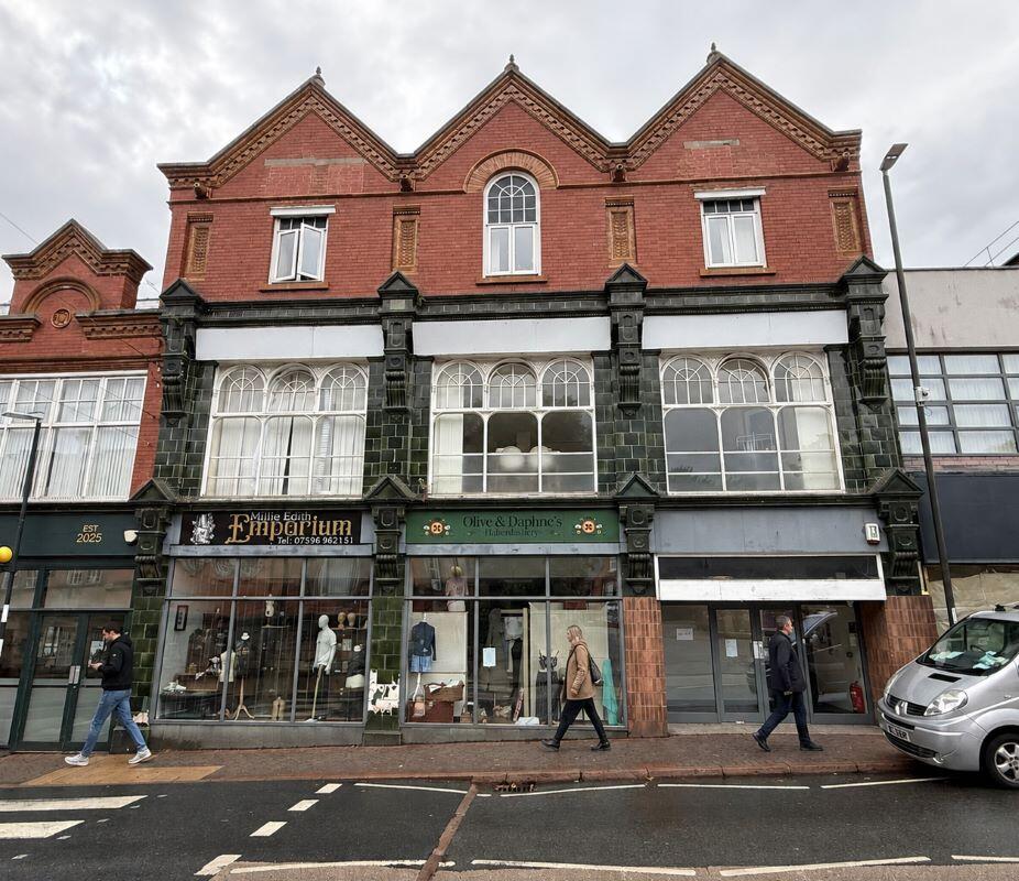 Main image of property: Unit 3 - 2 South Street, Ilkeston, Derbyshire, DE7 5QE