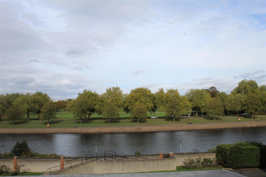 Apartment in Nottingham - View 5