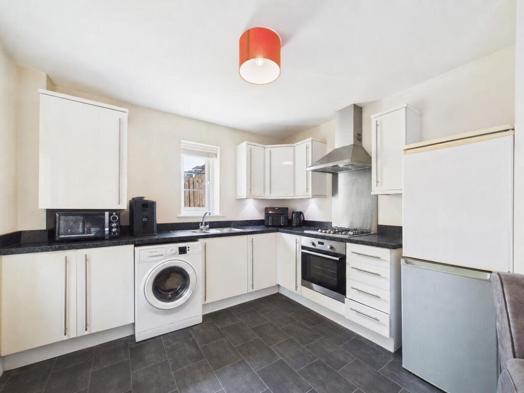 Apartment in Derby, Shelton Lock - View 3
