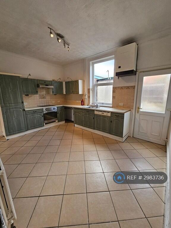 Bolton Road, Bolton, BL4 - View 6