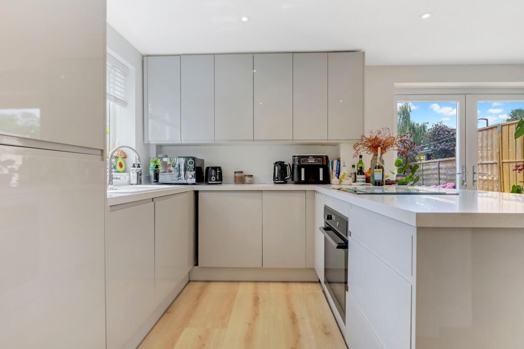 Trueman Gardens, Arnold, NG5 - View 3