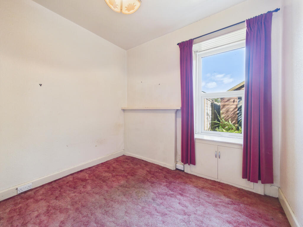 House in Perth - View 5