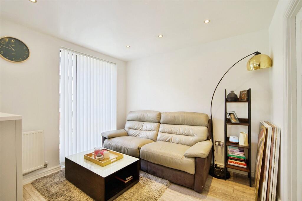 Apartment in London - View 3