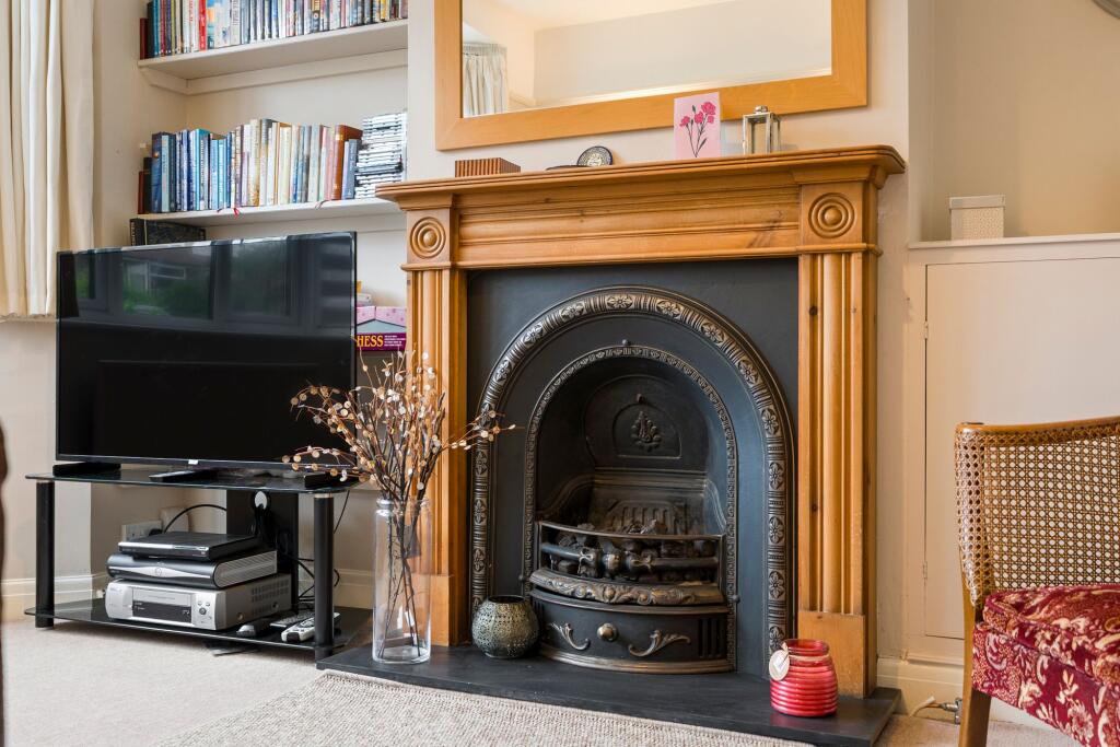 House in Elmbridge, Cobham - View 5