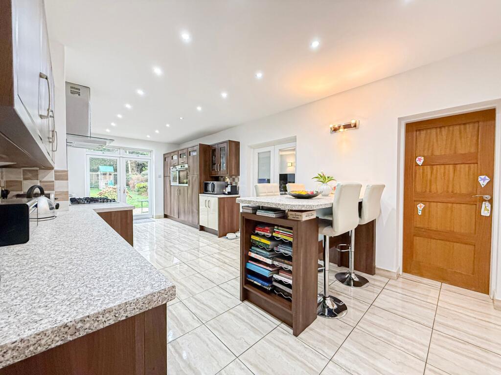Gateacre Park Drive, Liverpool, L25 photo 2