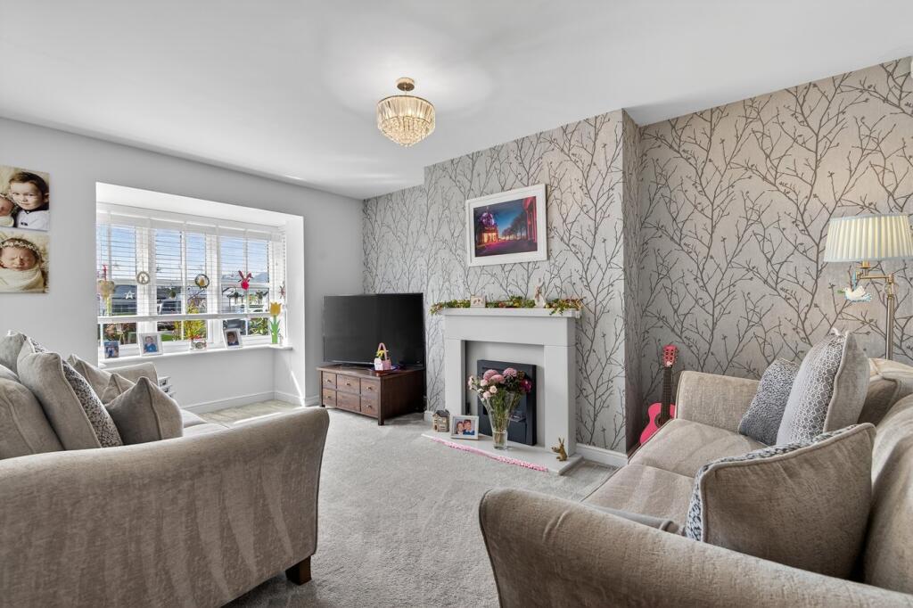 House in Halton - View 5